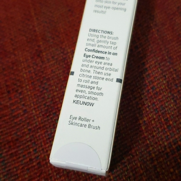 IT COSMETICS CITRINE DUAL-ENDED ANTI-FATIGUE DE-PUFFING TOOL+HEAVENLY SKIN BRUSH - Picture 4 of 4